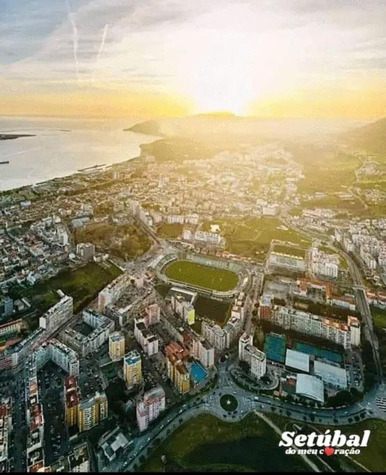 Setubal Rp House Apartamento Perto Do Mar E Comercio Na Luisa Todi Bagian luar foto